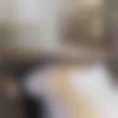 Selbstklebender Sockelleisten-Wandaufkleber mit Holzmuster (5 m) | DECORIM